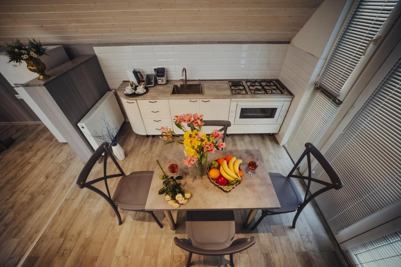 Rustaveli Apartment With Gym Tbilissi Extérieur photo